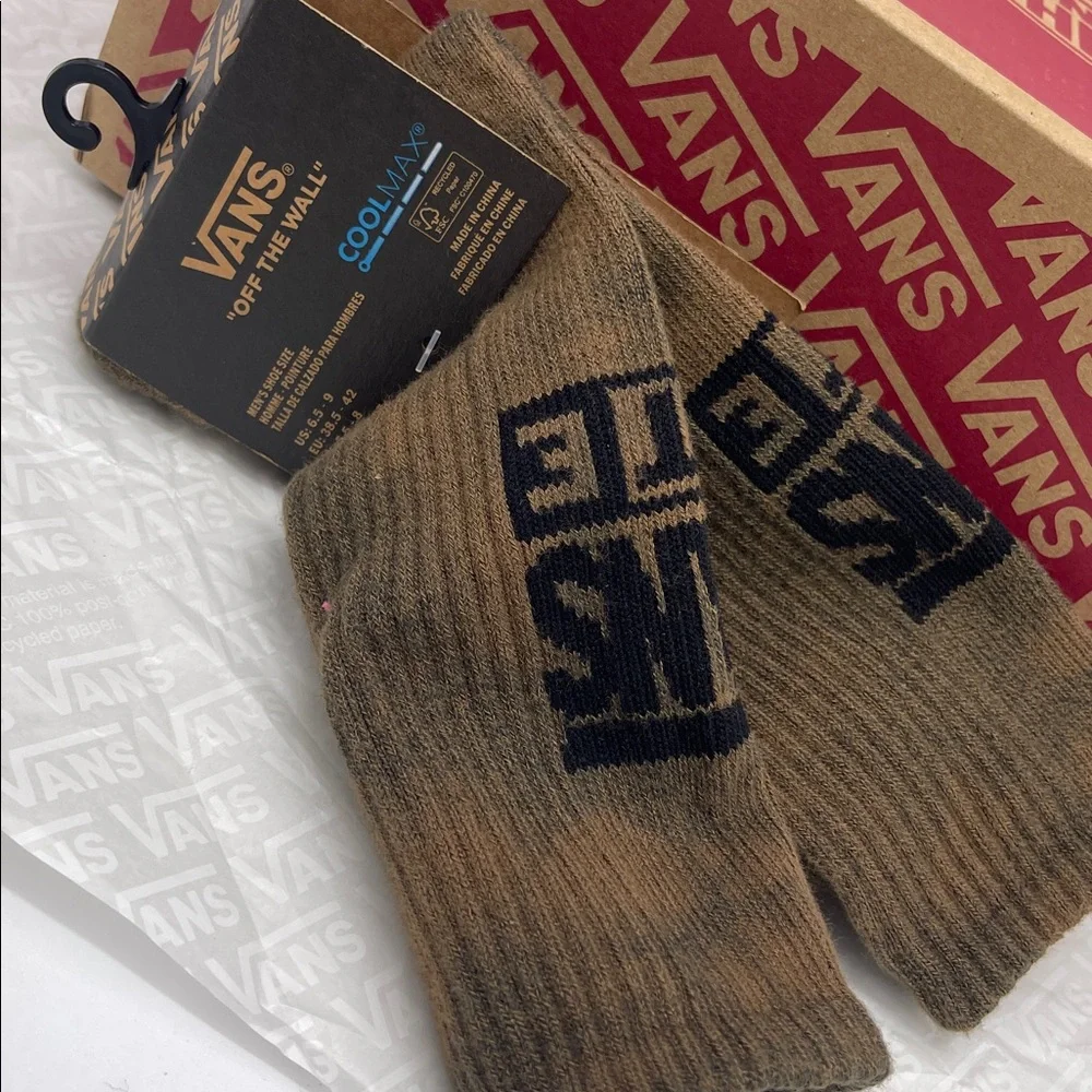 VANS 